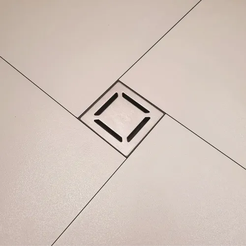 BERGES Трап водосток ZENTRUM Norma 100х100, хром глянец, боковой выпуск сифон D50 H65, 091362