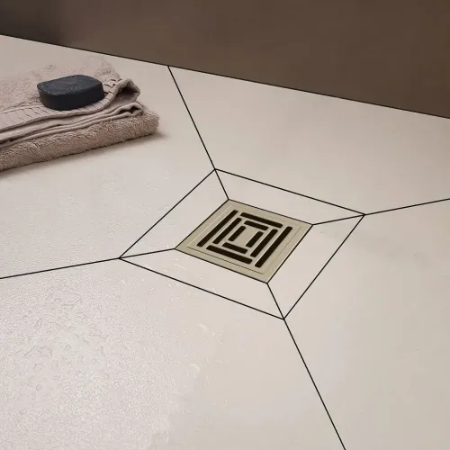 BERGES Трап водосток ZENTRUM Uno 150х150, матовый хром, вертикальный выпуск сифон D50/70/100мм H74, 090472