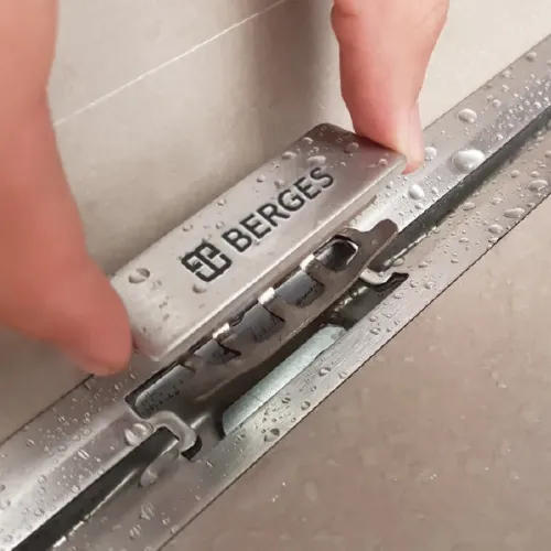 BERGES Желоб водосток SIMPEL 1000, хром глянец, боковой выпуск S-сифон D50 H60, 091113