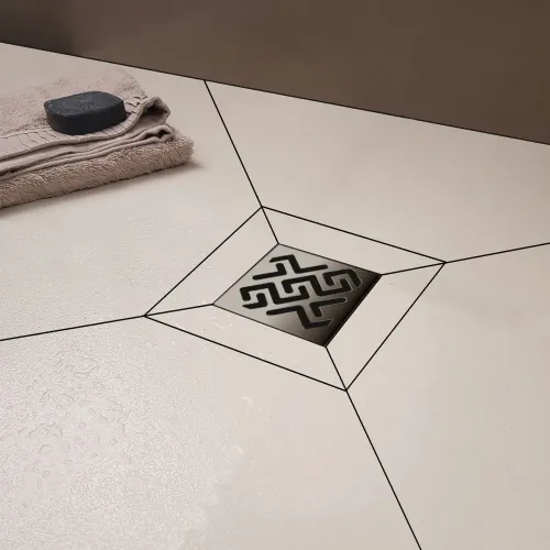 BERGES Трап водосток PLATZ Antik 150х150, матовый хром, вертикальный выпуск S-сифон D50/105мм H30/80мм, 090061