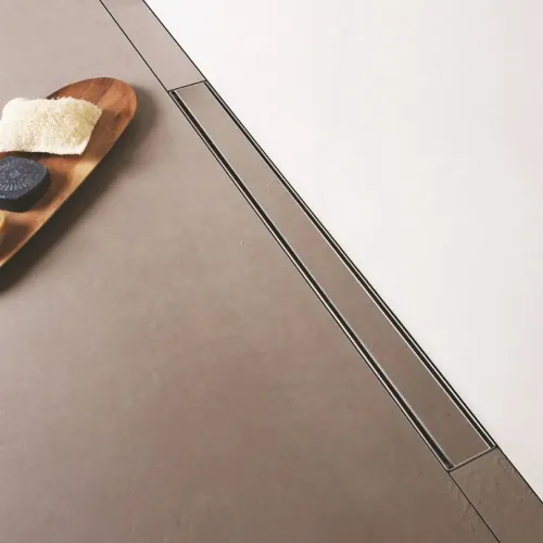 BERGES Желоб водосток В1 Keramik 700, золото глянец, вертикальный выпуск S-сифон D50/105мм H30/135мм, 092018