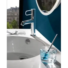 Смеситель для умывальника Odeon Rive Gauche черная ручка, чёрный цвет, неповоротный излив, с донным клапаном E21028-BL-BL Jacob Delafon