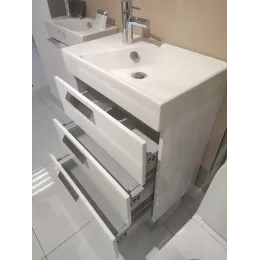 Модуль с раковиной Rythmik 60 см, с ножками, белый глянцевый, выставочный образец, подвесной монтаж EB1306-N18+EXR112-Z-00+EB1313-NF/У Jacob Delafon