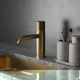 Смеситель для раковины PAINI Cox Grip без донного клапана, брашированное золото PVD (PJ)