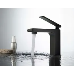 Timo. Смеситель для раковины Anni 2761/03F Черный