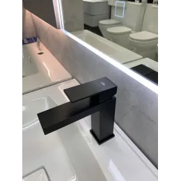 Timo. Смеситель для раковины Selene 2061/03F Черный