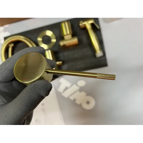 Timo. Смеситель встроенный с гигиеническим душем Saona 2389/17SM Золото матовое