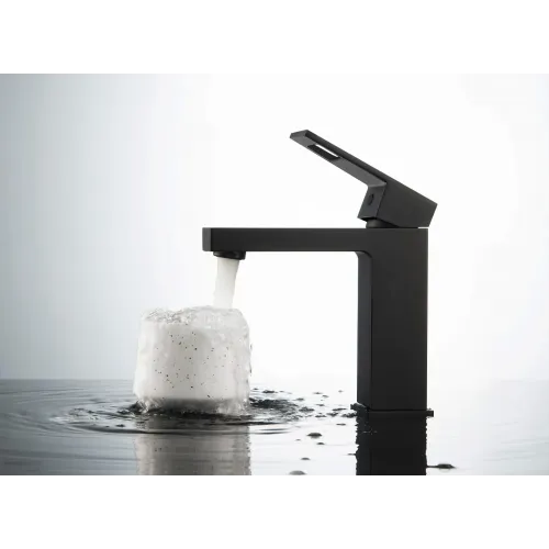 Timo. Смеситель для раковины Briana 7161/03F Черный