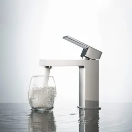 Timo. Смеситель для раковины Selene 2061/00F Хром