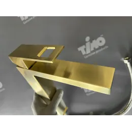 Timo. Смеситель для раковины-чаши Briana 7111/17F Золото матовое