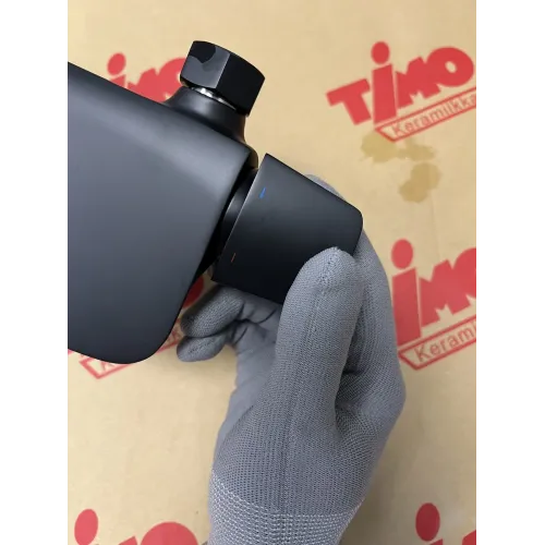 Timo. Смеситель для ванны Helmi 4024/03Y Черный