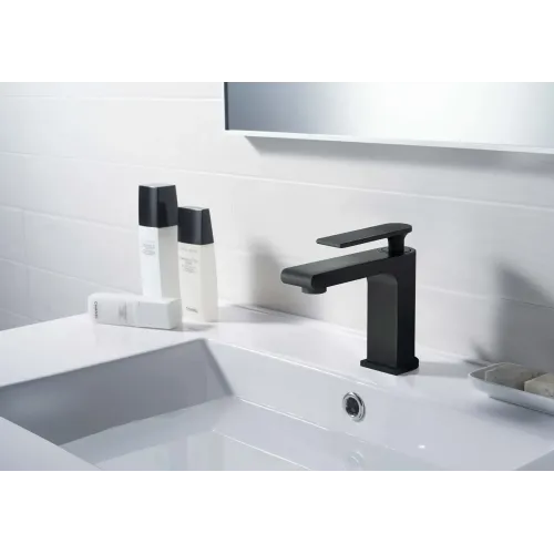 Timo. Смеситель для раковины Anni 2761/03F Черный