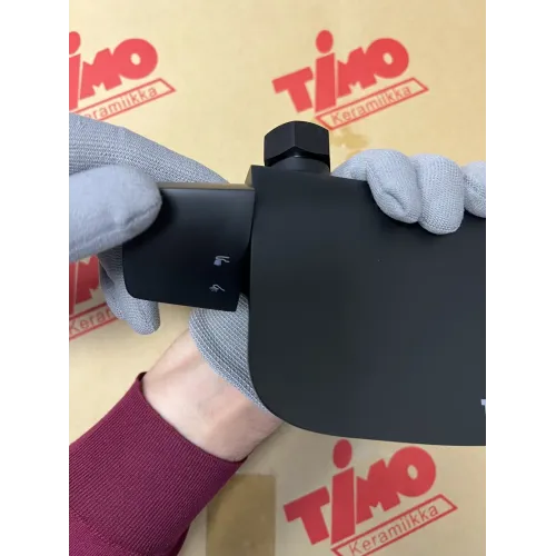 Timo. Смеситель для ванны Helmi 4024/03Y Черный