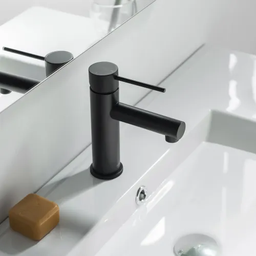 Timo. Смеситель для раковины Saona 2361/03F Черный
