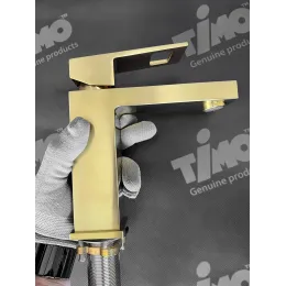 Timo. Смеситель для раковины Briana 7161/17F Золото матовое