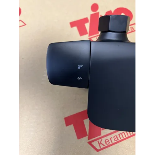 Timo. Смеситель для ванны Helmi 4024/03Y Черный