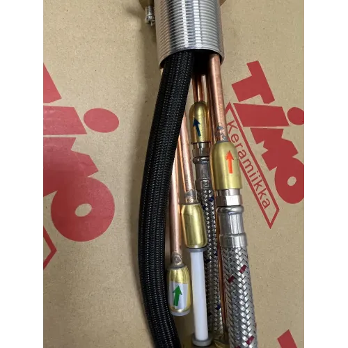 Timo. Смеситель для кухни с подключением фильтра и выдвижной лейкой Saona 2356/03FL Черный