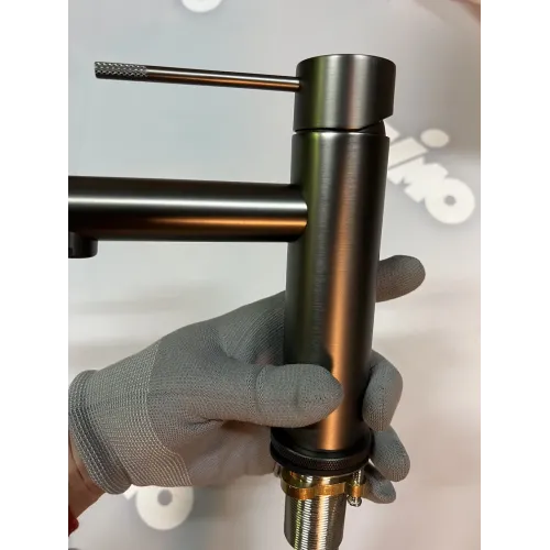 Timo. Смеситель для раковины Saona 2361/18F Черное золото