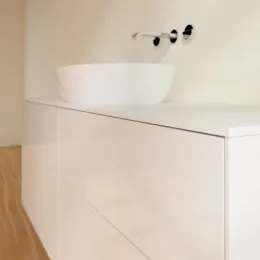 Villeroy & Boch Finion Тумба под раковину, с подсветкой, 4 выдвижных ящика, 1600 x 603 x 501 mm, Glossy White Lacquer GA9100GF