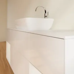 Villeroy & Boch Finion Тумба под раковину, с подсветкой, 4 выдвижных ящика, 1600 x 603 x 501 mm, Glossy White Lacquer / Glossy White Lacquer G861GFGF