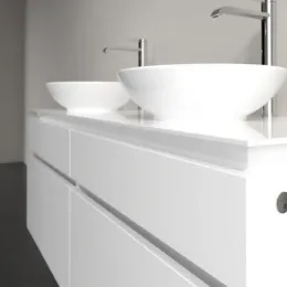 Villeroy & Boch Legato Тумба под раковину, с подсветкой, 4 выдвижных ящика, 1400 x 550 x 500 mm, Glossy White / Glossy White B592L0DH