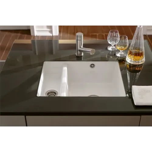 Villeroy & Boch Subway 60 XU Мойка под столешницу, включая Комплект слива с ручным управлением, выкл Керамика, 545 x 440 mm, Snow White CeramicPlus 675801KG