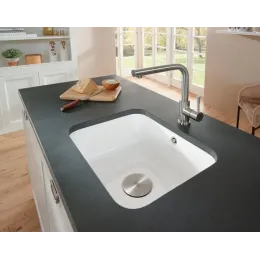 Villeroy & Boch Cisterna 60C Мойка под столешницу, включая Комплект слива с ручным управлением, Крепежный комплект, выкл Керамика, 550 x 440 mm, Альпийский белый CeramicPlus 670601R1