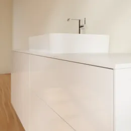 Villeroy & Boch Finion Тумба под раковину, с подсветкой, 4 выдвижных ящика, 1600 x 603 x 501 mm, Glossy White Lacquer G44100GF