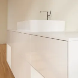 Villeroy & Boch Finion Тумба под раковину, с подсветкой, 4 выдвижных ящика, 1600 x 603 x 501 mm, Glossy White Lacquer / Glossy White Lacquer G451GFGF