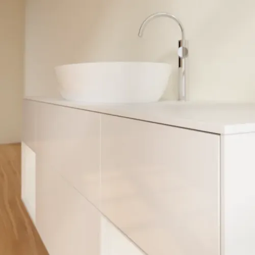 Villeroy & Boch Finion Тумба под раковину, с подсветкой, 4 выдвижных ящика, 1600 x 603 x 501 mm, Glossy White Lacquer / Glossy White Lacquer F981GFGF