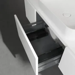 Villeroy & Boch Legato Тумба под раковину, 3 выдвижных ящика, 1400 x 380 x 500 mm, Glossy White / Glossy White B75900DH