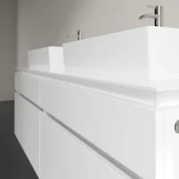 Villeroy & Boch Legato Тумба под раковину, 4 выдвижных ящика, 1600 x 550 x 500 mm, Glossy White / Glossy White B67700DH